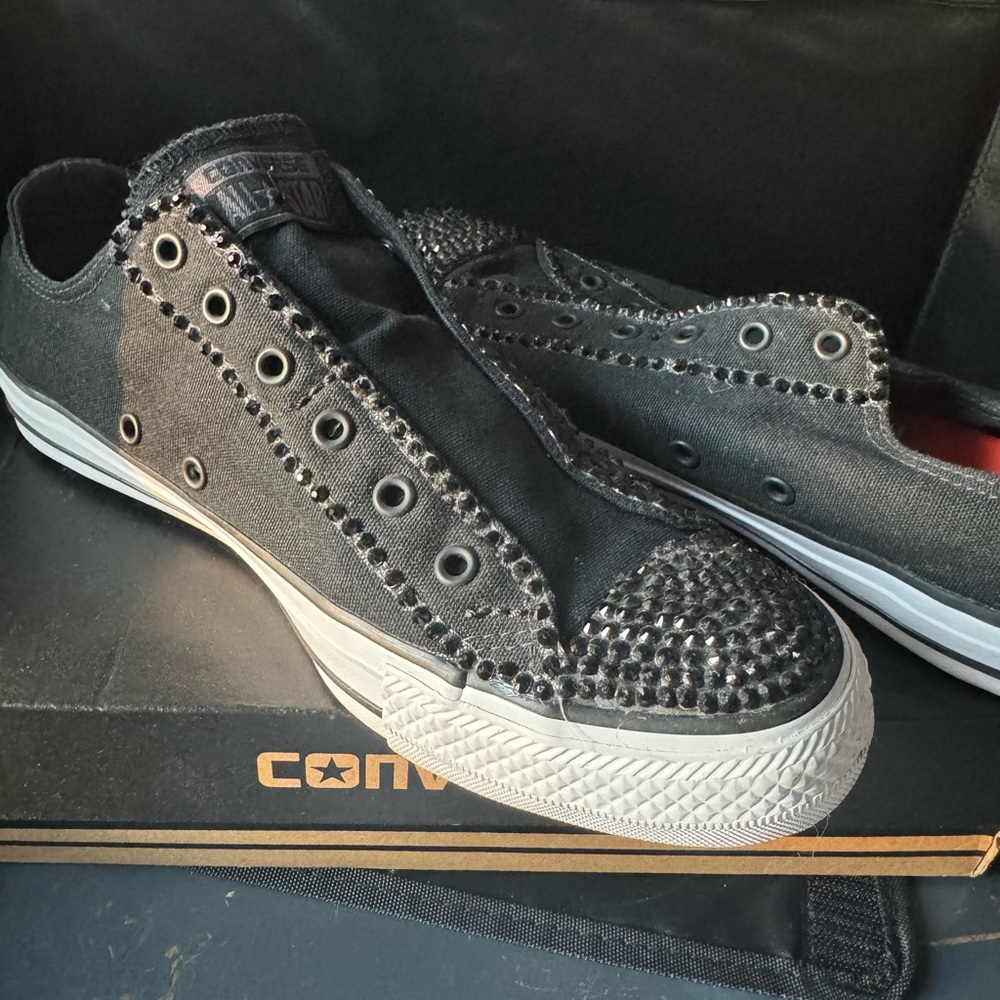 Converse Black crystal bling out slip ons Sneakers Sz W 8.5 new in box